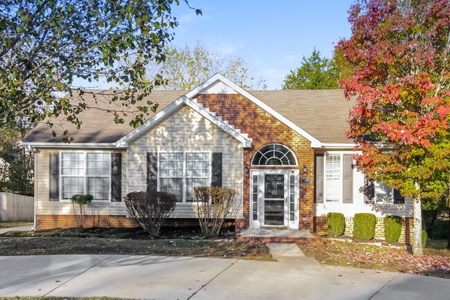 Building Photo - 1126 Poplar Hollow Dr