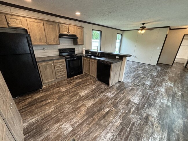 Photo - 1325 Wilson Rd