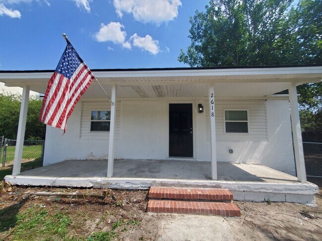 Photo - 2618 Graham Rd House
