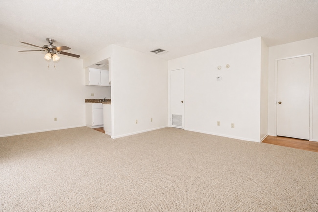 Photo - El Dorado Apartments