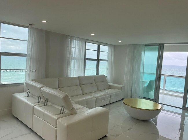 Photo - 5151 Collins Ave Unit 1527