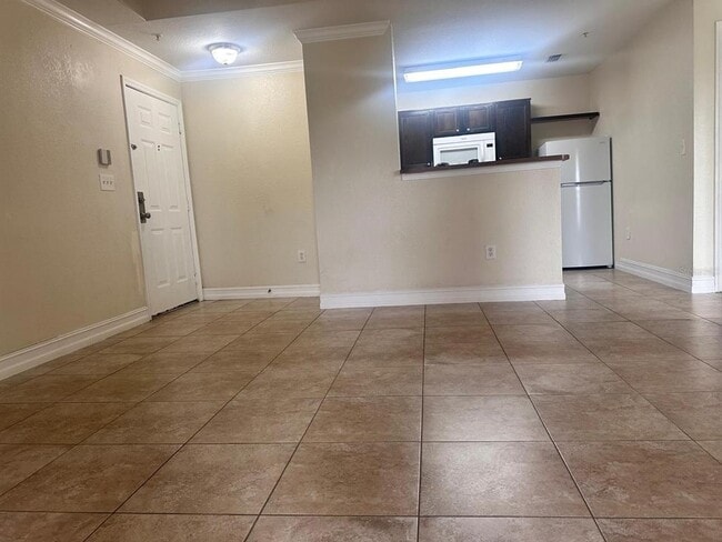 Photo - 3702 Palm Desert Ln Unit 5433