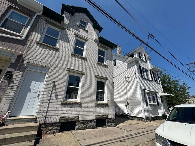 Photo - 427 W Berwick St Unit 427 W Berwick - 1