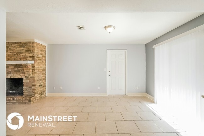 Photo - 7326 Carillon Ave