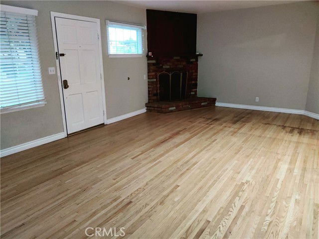 Photo - 9711 Garibaldi Ave