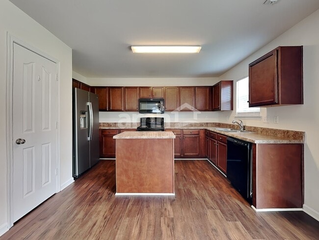 Photo - 4875 Old Towne Village Cir