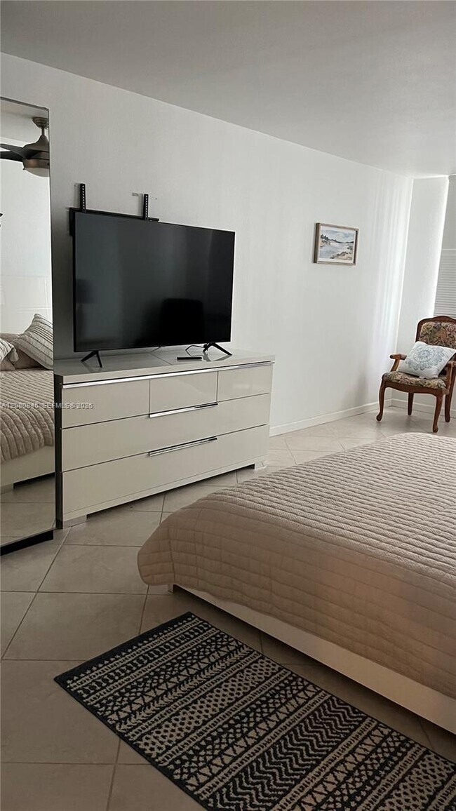 2751 S Ocean Dr Unit 406S