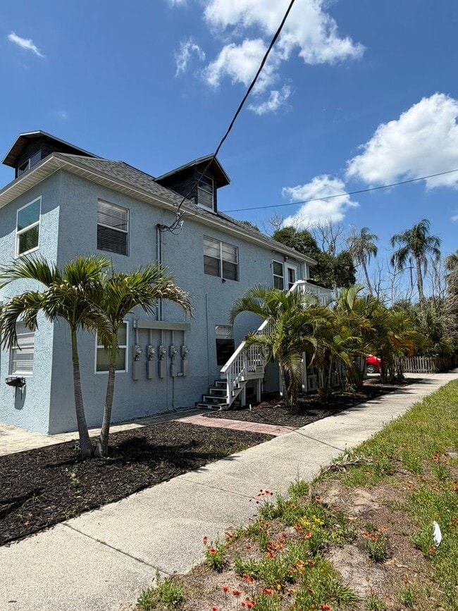 Photo - Apartment in Historical Tarpon Springs