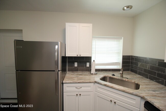 Photo - 1905 Oak St