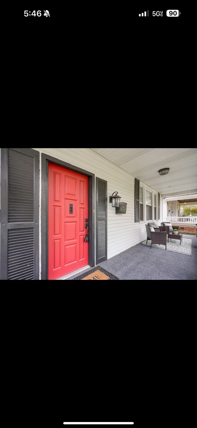 Photo - 1920 Hutchins St