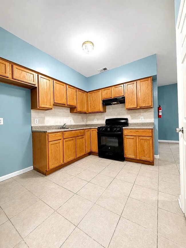 Photo - 44 Astor St Unit 3