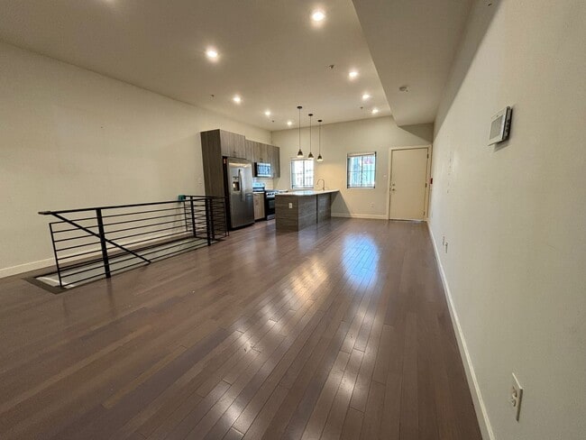 Photo - 2431 N Hancock St Unidad B