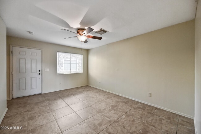 Photo - 2249 W Morten Ave