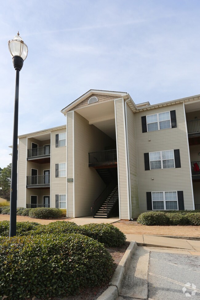 Rutland Place Apartments For Rent in Macon, GA