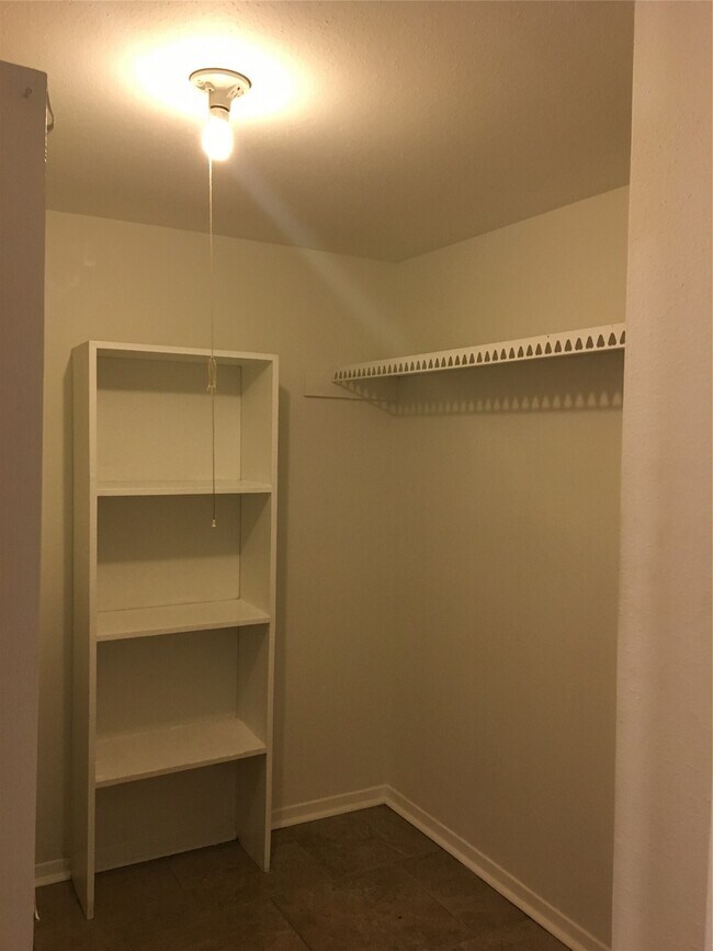 Photo - 5625 Antoine Dr Unit 102