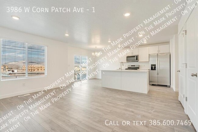3986 W Corn Patch Ave