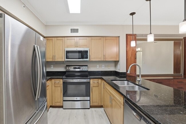 Photo - 6559 Emerald Dunes Dr Unidad 308