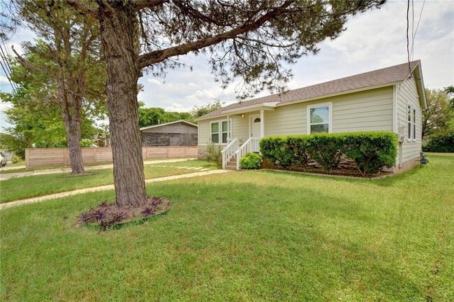 Photo - 503 W Grady Dr