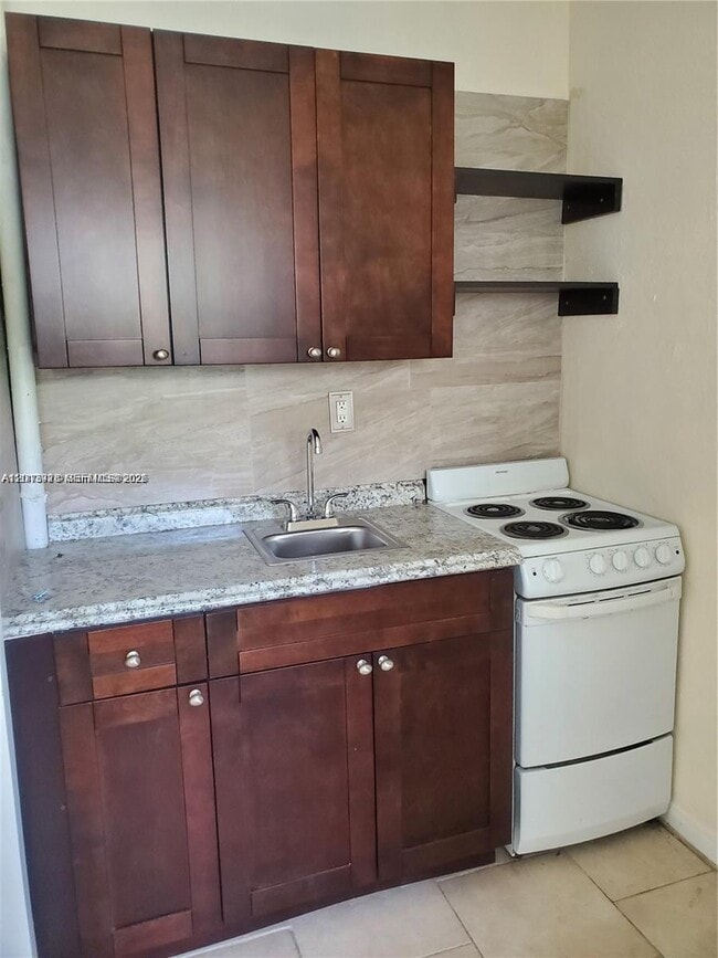 Building Photo - 5411 Ravenswood Rd Unit 7a