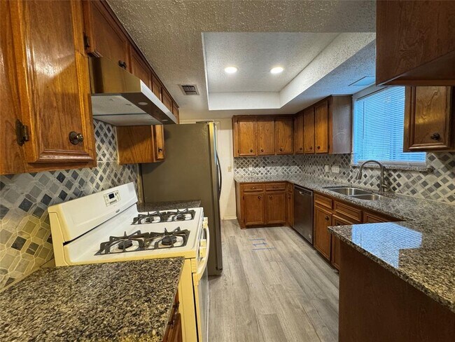 Photo - 12325 Double Tree Ln
