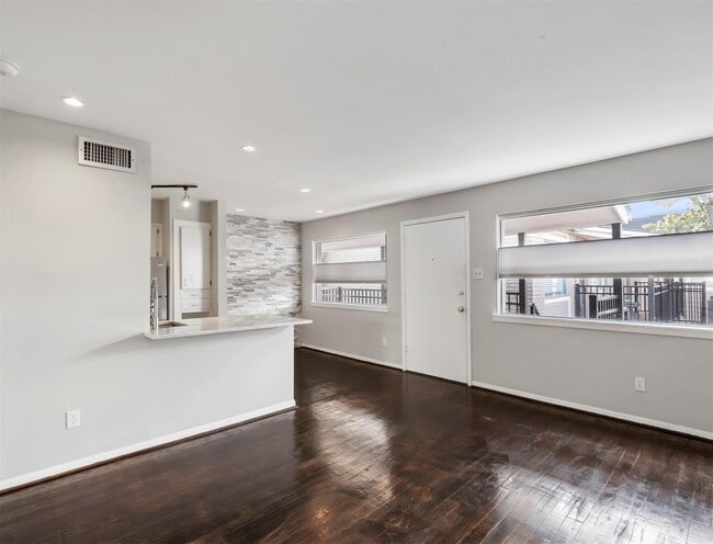 Photo - 309 Stratford St Unit 20