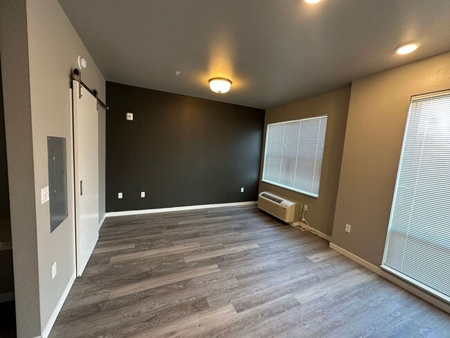 Photo - 5th Street Lofts