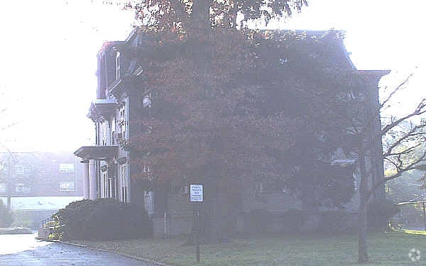 Photo - Oakwood Gardens