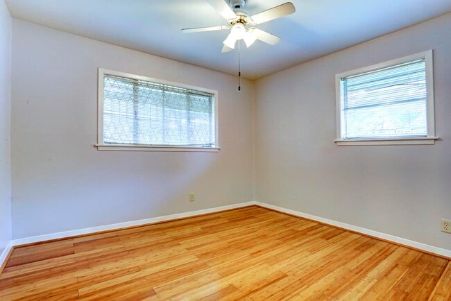 Photo - 1103 River Glyn Dr