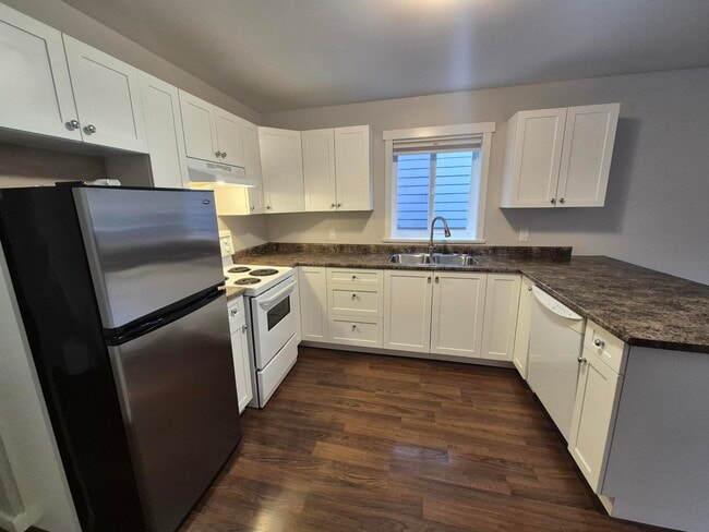 Photo - 6865-6865 Grant Rd W
