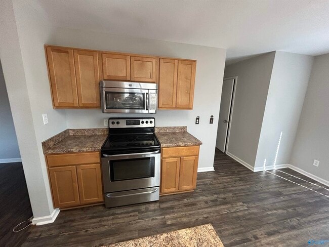 Photo - 3140 Lakeland Dr SW