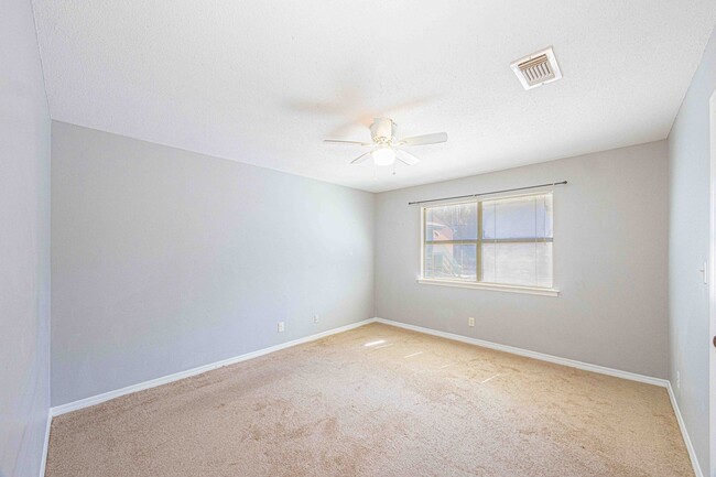 Photo - 500 Grant St