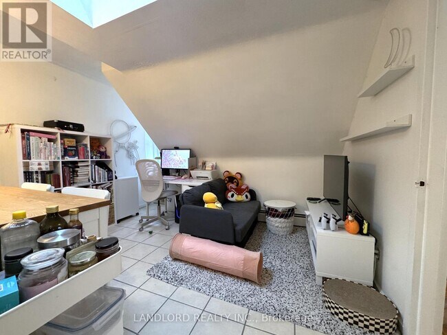 Photo - 198 Dunn Ave Unit 401