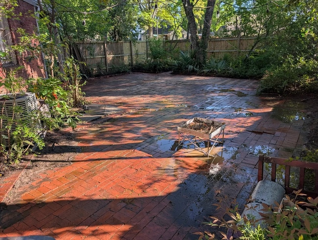 Photo - 3810 Kenwood Ave