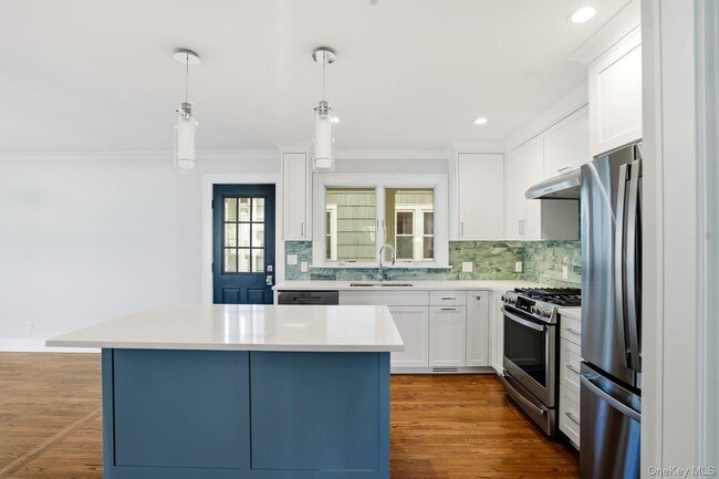 Photo - 71 Henry Ave