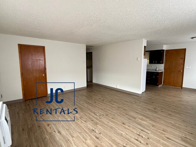 Building Photo - 4210 W Arlington St Unit D