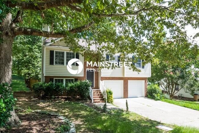 Photo - 3 Bedroom Pet-Friendly Home in Wake Forest, NC with Main Street Renewal
