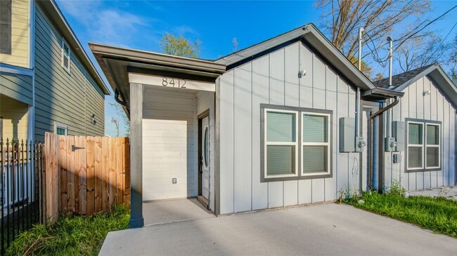 Building Photo - 8412 Sunnyhill St