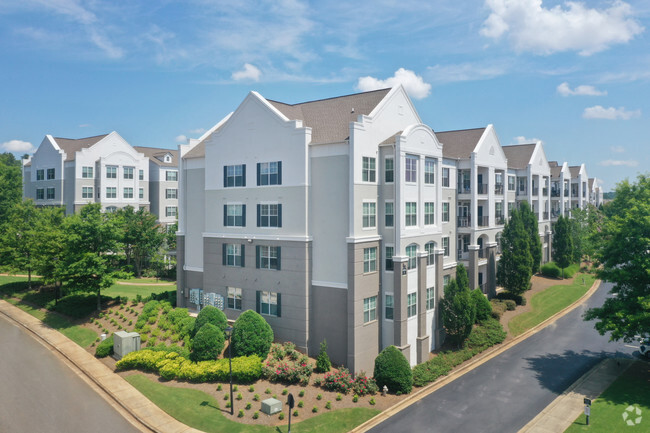 Emblem Alpharetta (a 55+ Community) - Emblem Alpharetta (a 55+ Community) Apartamentos