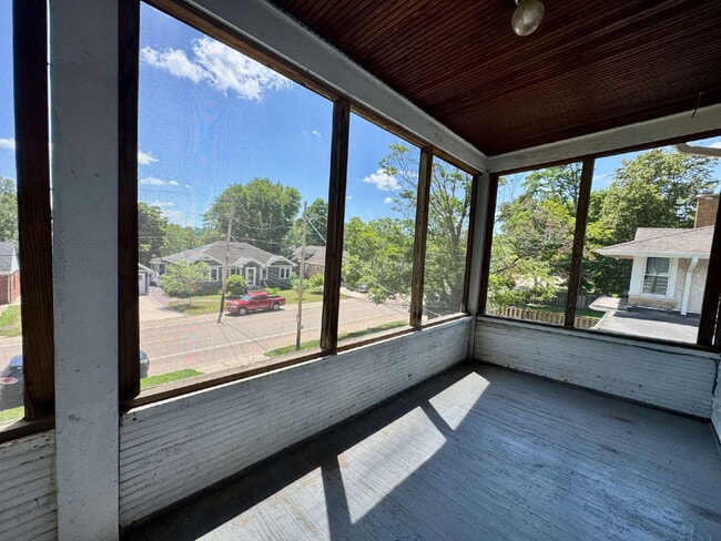 738 E Main St Unit C