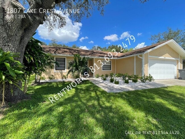 Building Photo - 1807 Lakecrest Ave Rental