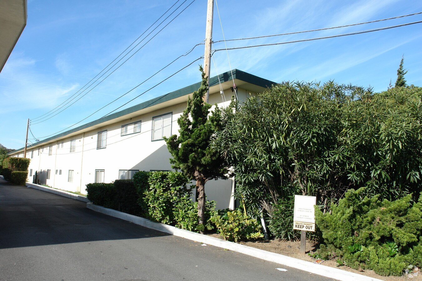 Thorndike Apartaments - 696casa