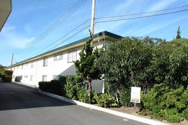 Thorndike Apartments