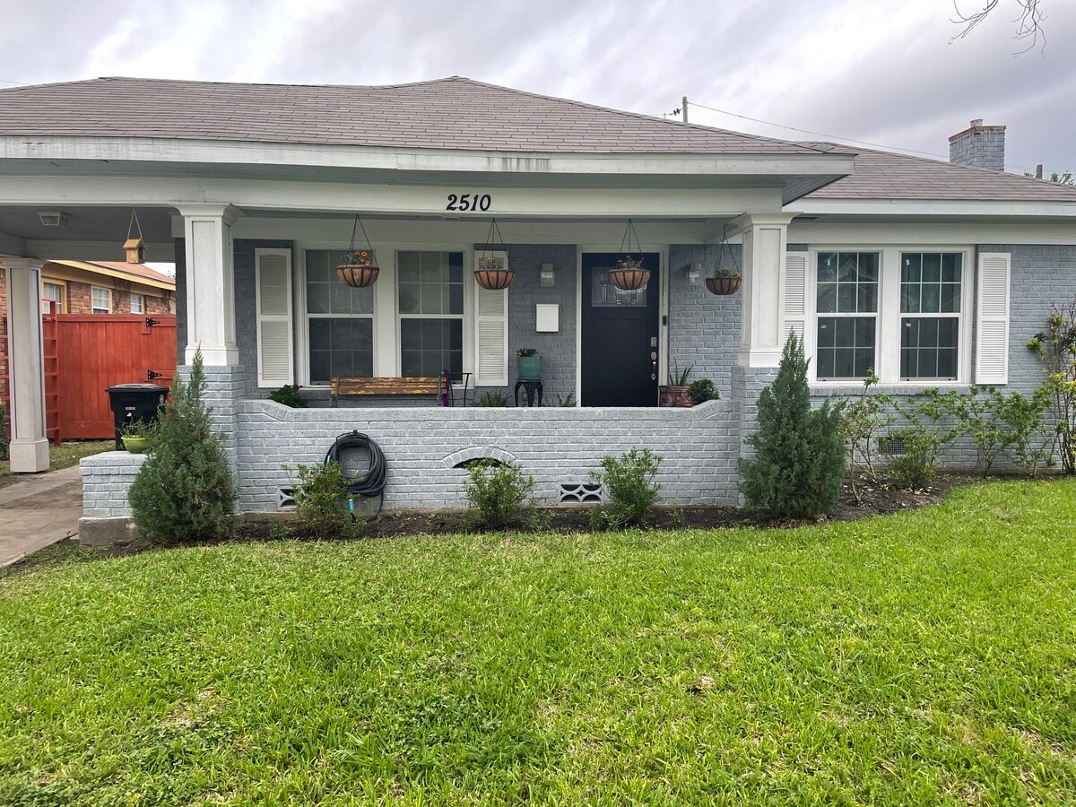 Photo - 2510 Eagle St