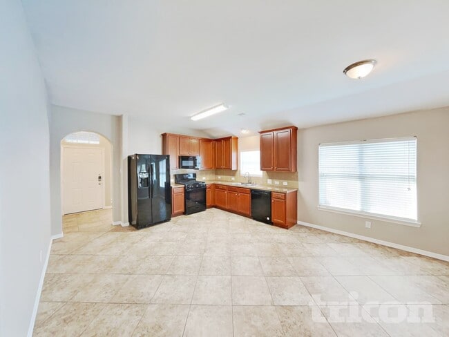 Photo - 715 Pequin Rd