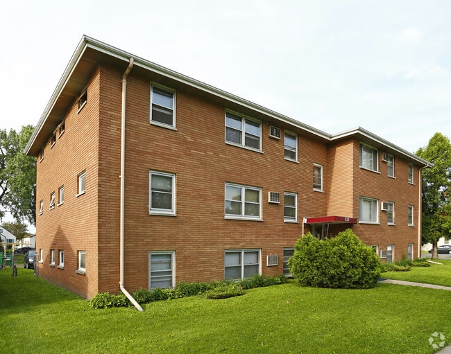 830 Orange Ave E Apartments For Rent in Saint Paul, MN