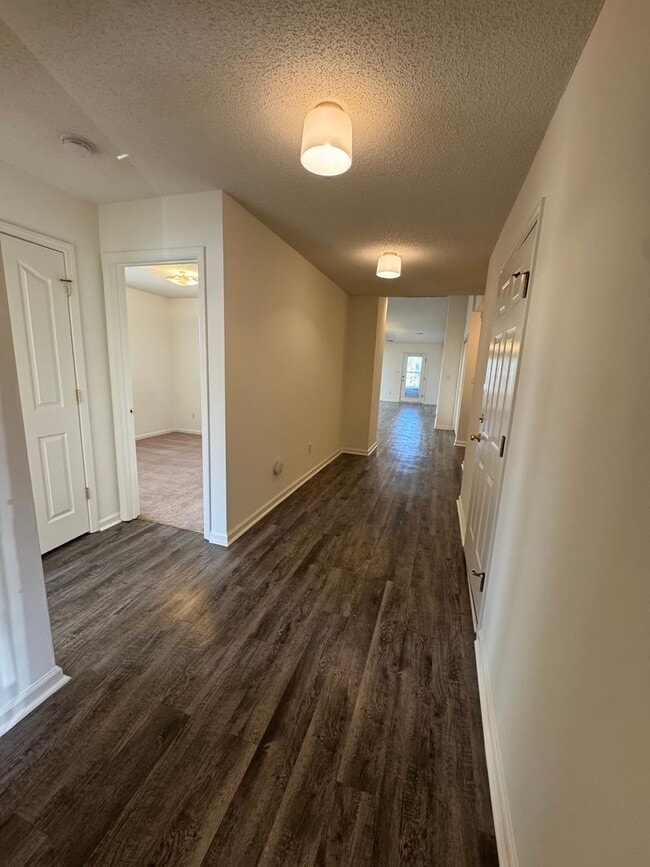 Photo - 132 Springwood Ln