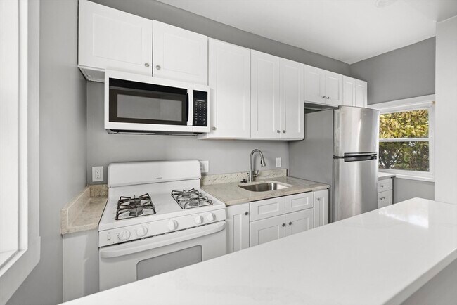 Photo - 276 Washington Ave Unidad 2