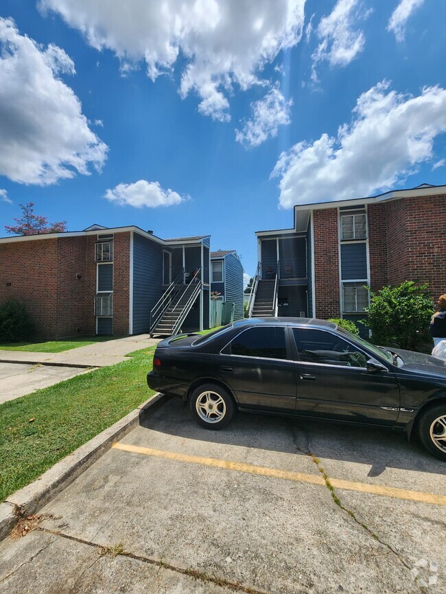 Building Photo - 7816 Bles Ave Unit C Rental