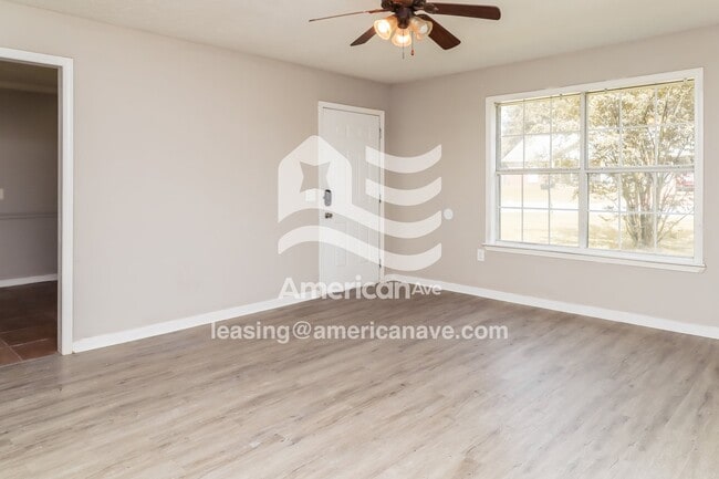 Photo - 103 Rolling Hills Blvd