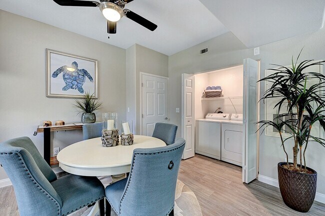 Canyon Villas Apartments